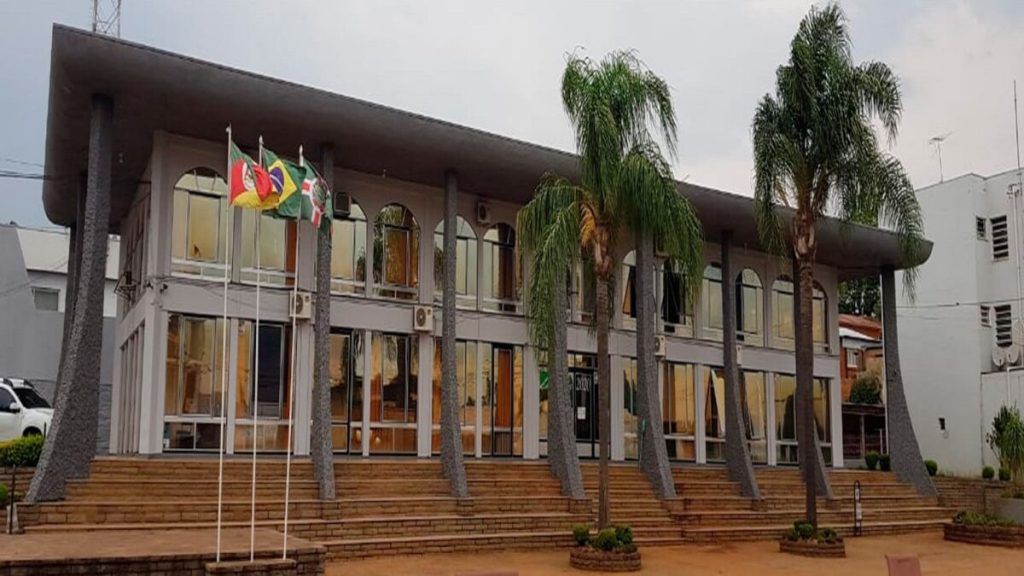 Rede municipal de Colorado mantém início das aulas nesta segunda-feira (12)