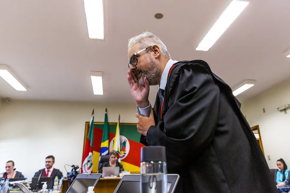 Advogado que atuou no caso Bernardo e julgamento da Kiss vira réu por organização criminosa e lavagem de dinheiro