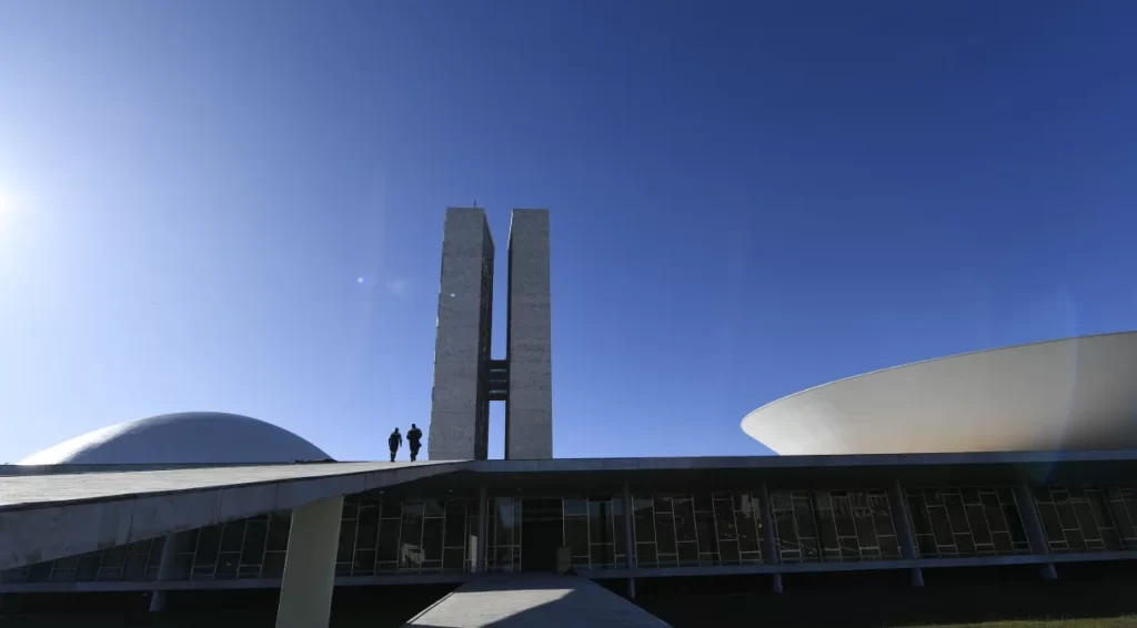 Câmara aprova projeto que muda regras para uso de imóveis como garantia de empréstimos
