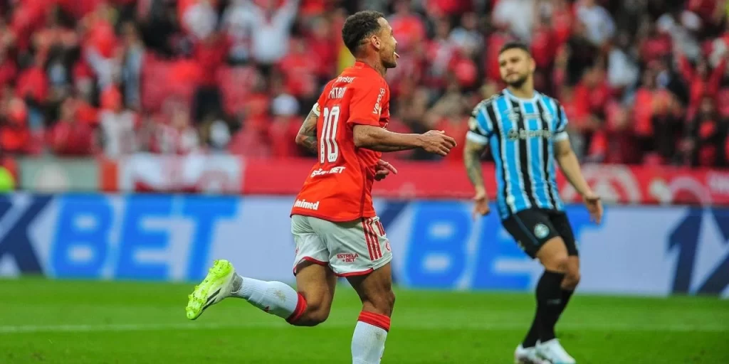 Internacional vence o Grêmio no GreNal 440 e amplia vantagem sobre adversário