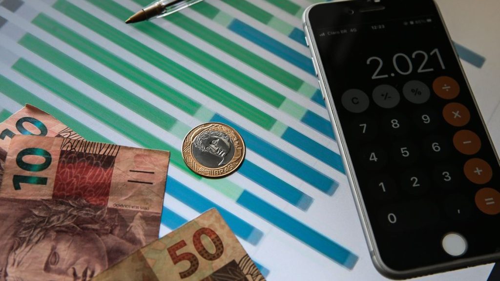 Com alta dos alimentos, prévia da inflação oficial do País aumenta para 0,33% em novembro