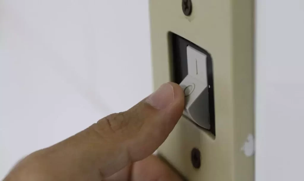 Uma semana após os temporais, falta de energia elétrica ainda castiga os gaúchos