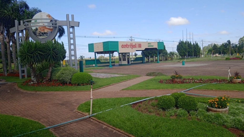 Começa o trabalho de montagem da 24ª edição da Expodireto; jardinagem também prossegue