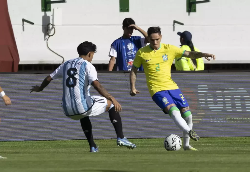 Brasil perde para a Argentina por 1 a 0 e está fora dos Jogos Olímpicos de Paris