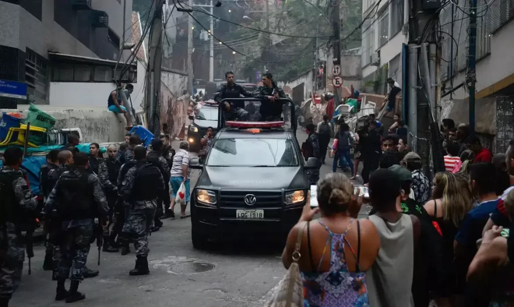 Empresas no Brasil gastam R$ 170 bilhões por ano para se proteger da violência