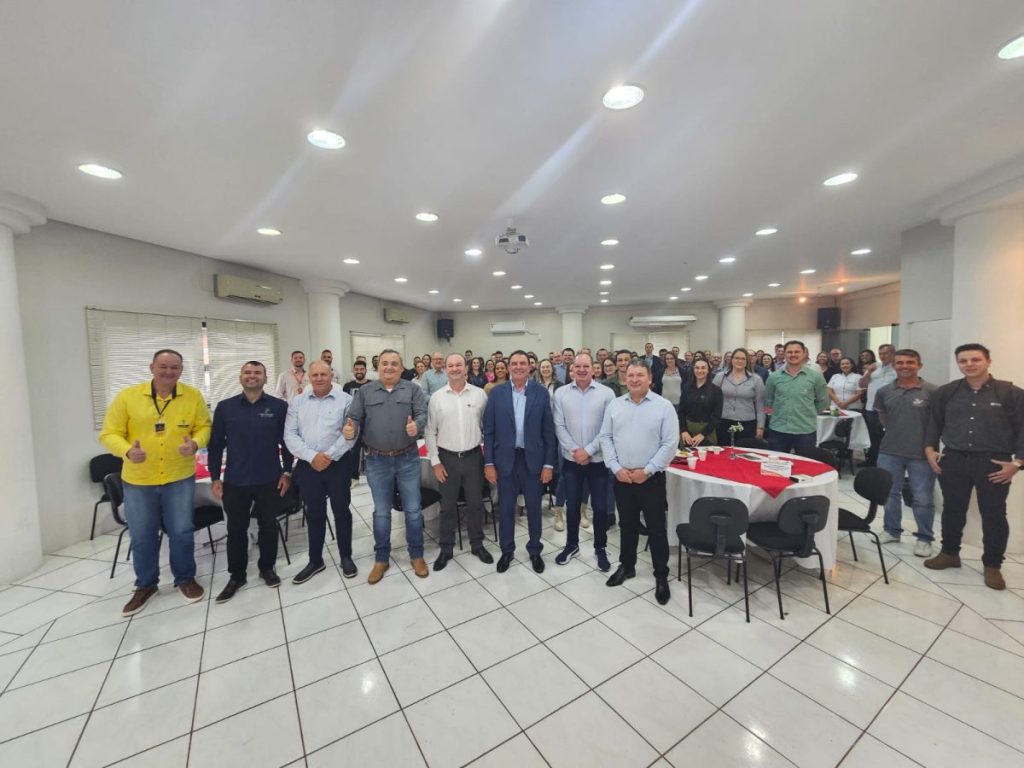 Presidente da Rede de Farmácias São João é o convidado do primeiro Café & Negócios de 2024