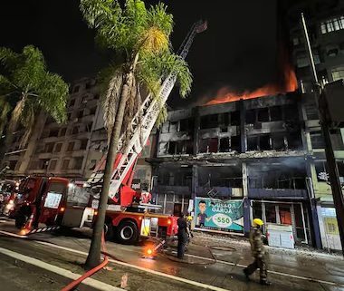 Incêndio em pousada de Porto Alegre deixa dez mortos