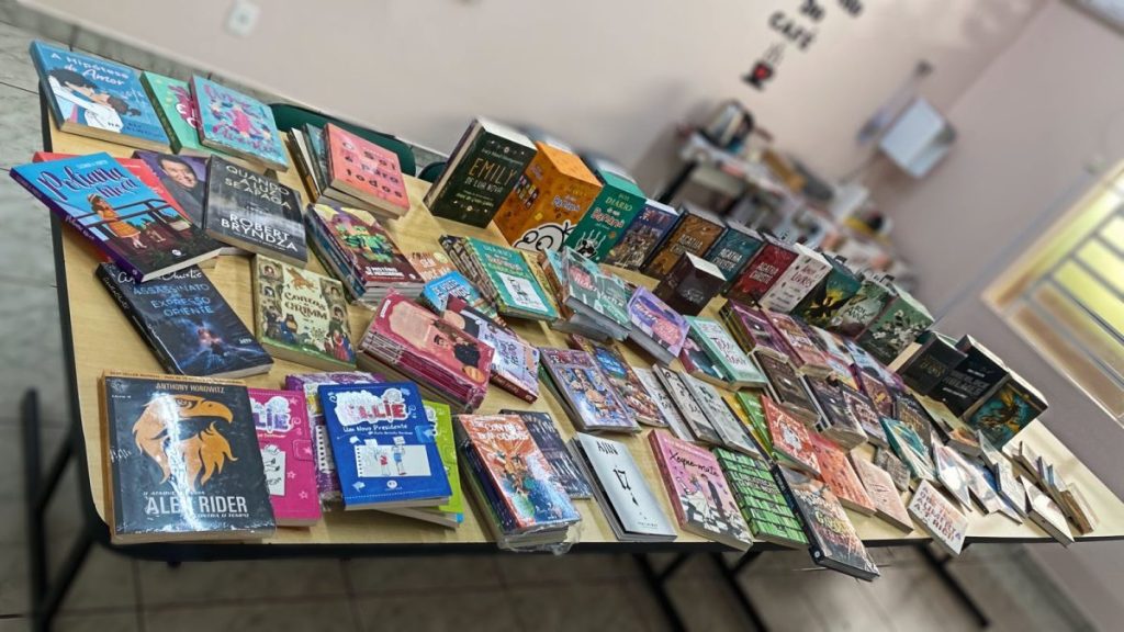 Administração municipal de Victor Graeff fortalece o amor pela leitura com aquisição de novos livros