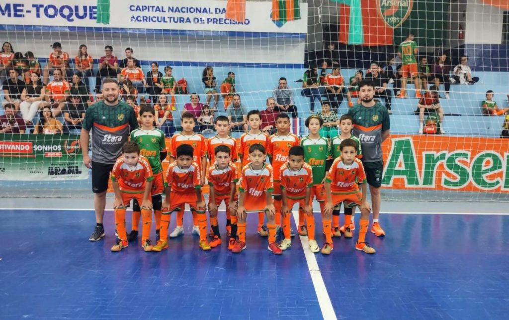 Arsenal vence quatro partidas pela Copa Regional de Futsal