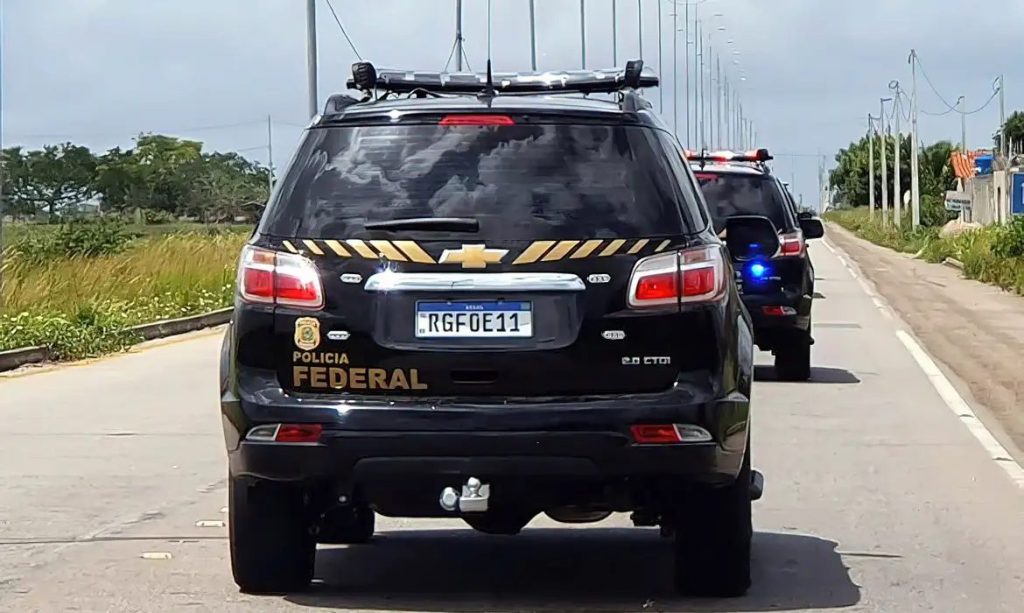 Polícia Federal desarticula quadrilha de tráfico internacional de drogas