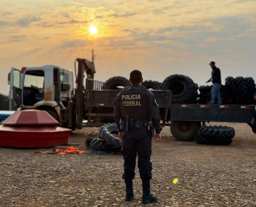 Polícia Federal combate fraude em financiamentos para instalações de painéis de energia solar no RS