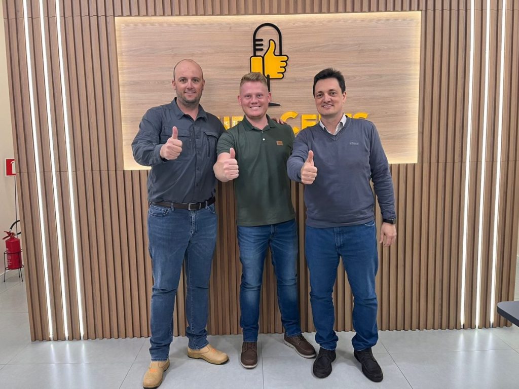 Cristiano Paim Buss e Thomas Liska participam como convidados do Bom Dia Amigos
