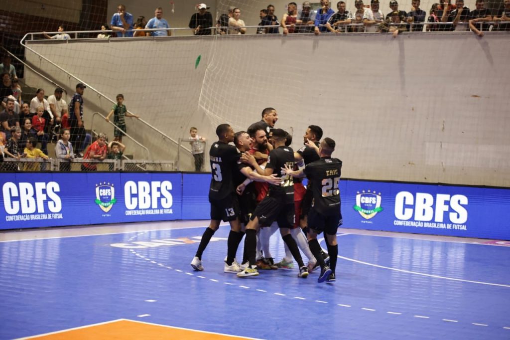Yeesco vence Chopinzinho nos pênaltis e avança para a Semifinal do Brasileirão