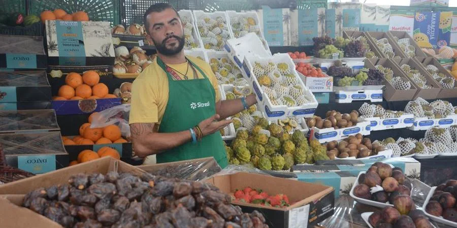 Frutas exóticas geram curiosidades no Acampamento Farroupilha