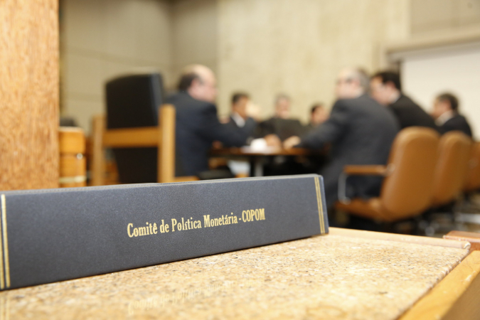 Copom eleva Selic, taxa básica de juros, para 10,75% ao ano