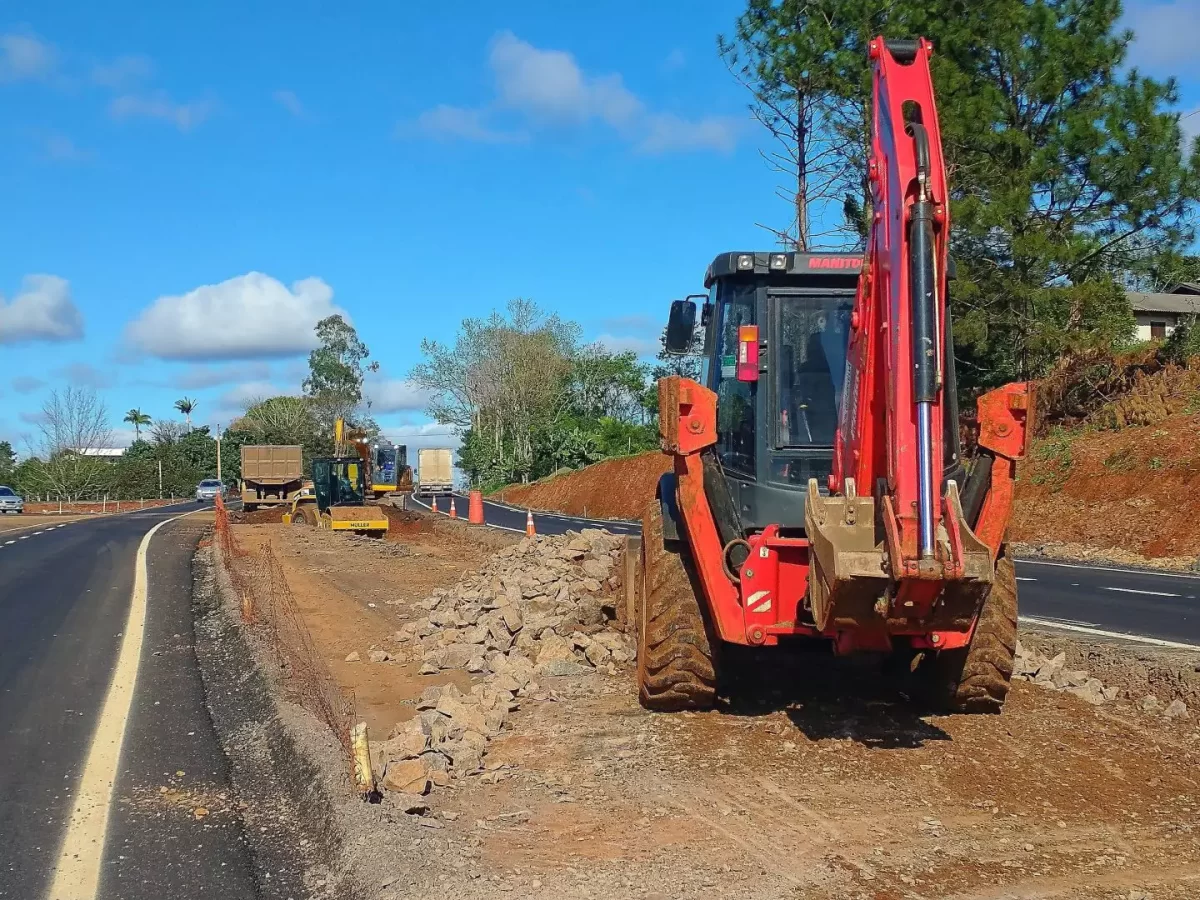 Motoristas devem ficar atentos para alterações no trânsito em razão de obras em oito rodovias estaduais no RS