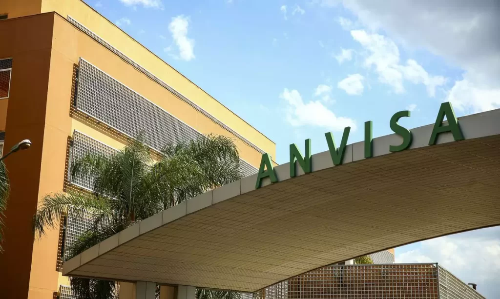 Anvisa autoriza ensaio clínico de medicamento oral contra a dengue