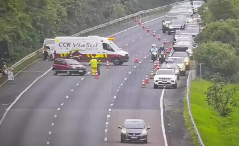 Buraco na Freeway: trecho bloqueado no Rio Grande do Sul só deve ser liberado na segunda-feira