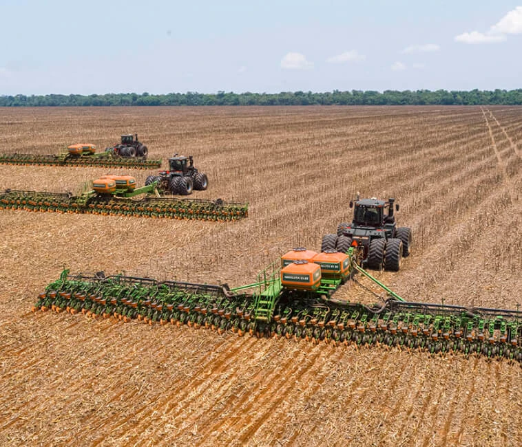 Máquinas agrícolas no plantio de soja: como garantir agilidade e precisão