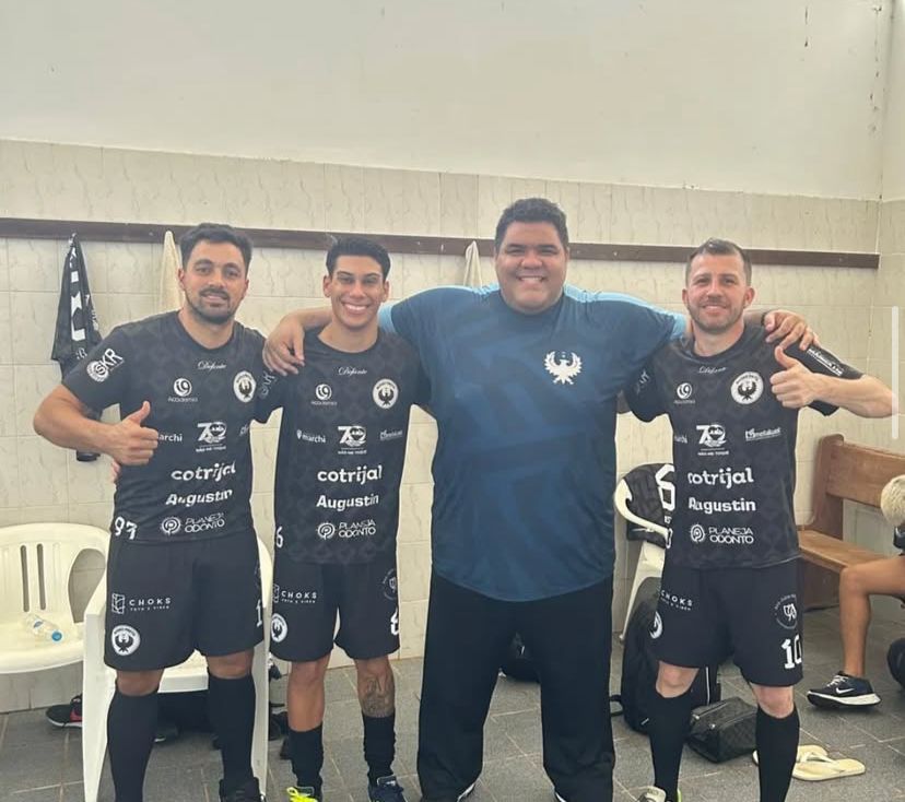 Maguila do Russo Preto é premiado como Técnico Revelação da Série Ouro 2024