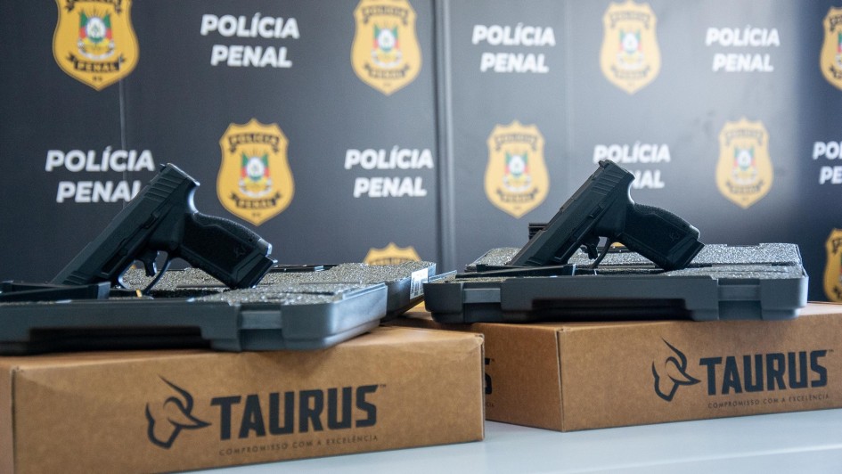 Mais de mil novas pistolas serão destinadas a servidores da Polícia Penal