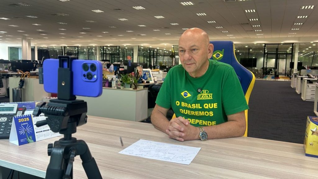 Luciano Hang participa como convidado no programa Bom Dia Amigos deste Sábado (14)