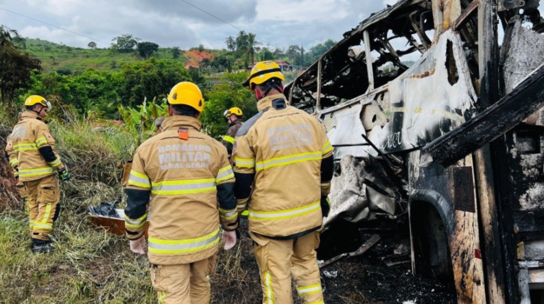 Polícia pede prisão de motorista envolvido em acidente com 39 mortos em MG