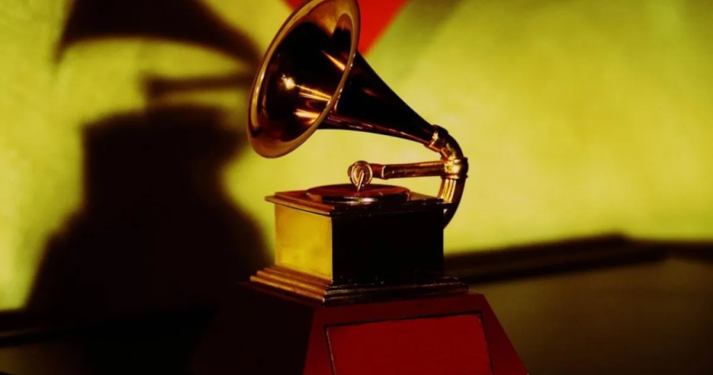 Disputa de divas? Quem deve levar o Grammy 2025 de Álbum do Ano