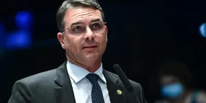 Oposição acusa governo de fazer uso político de ato sobre o 8 de Janeiro