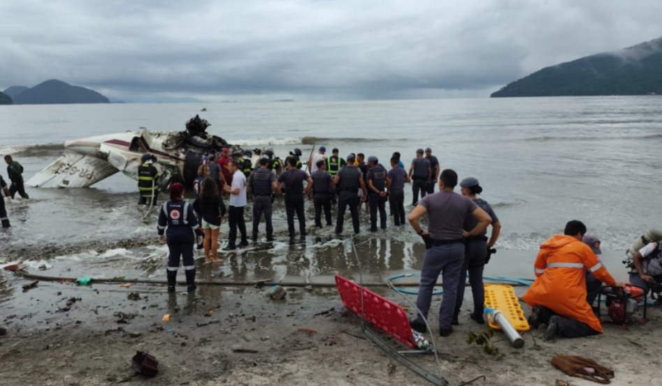 Avião que explodiu após ultrapassar pista em Ubatuba pertence a produtor rural de Goiás