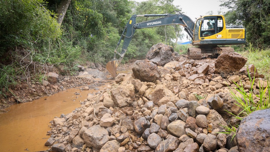 Programa Desassorear RS já retirou 40 mil metros cúbicos de sedimentos de rios, arroios, canais de drenagem e sistemas pluviais