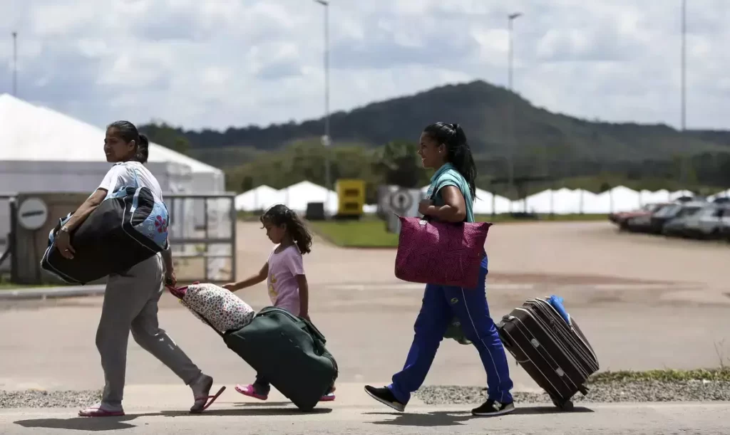 Brasil recebeu quase 200 mil migrantes em 2024, informa o governo