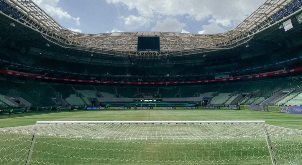 Veja estádios do Brasil que usam gramado sintético
