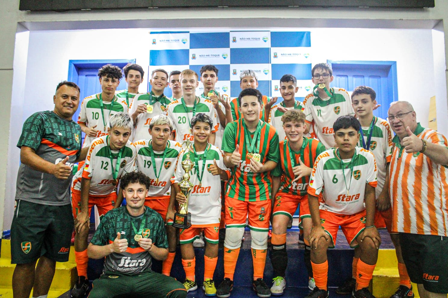 Futsal de base brilha na 7ª Copa Não-Me-Toque