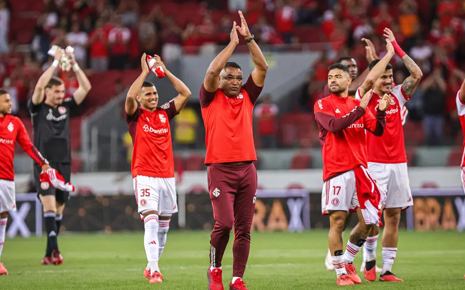Internacional estreia no Brasileirão neste sábado contra o Flamengo