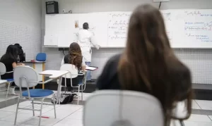 Ministério da Educação aumenta rigor na avaliação de formandos de Direito e de outros 16 cursos