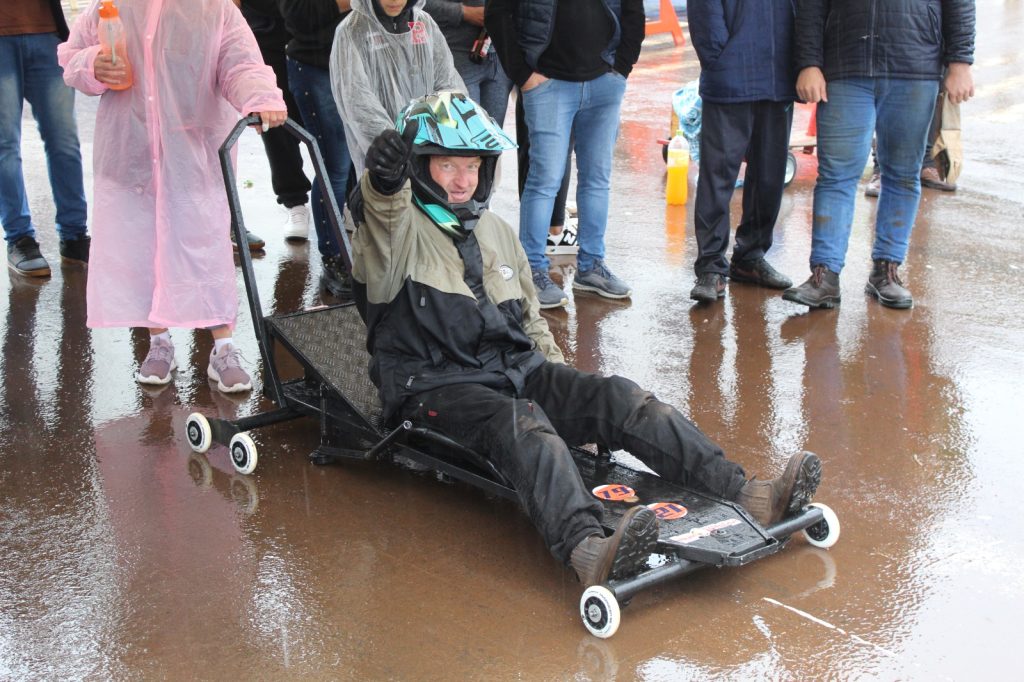 Sob chuva Colorado realiza a 1ª edição do Boa Esperança de Carrinho de Lomba