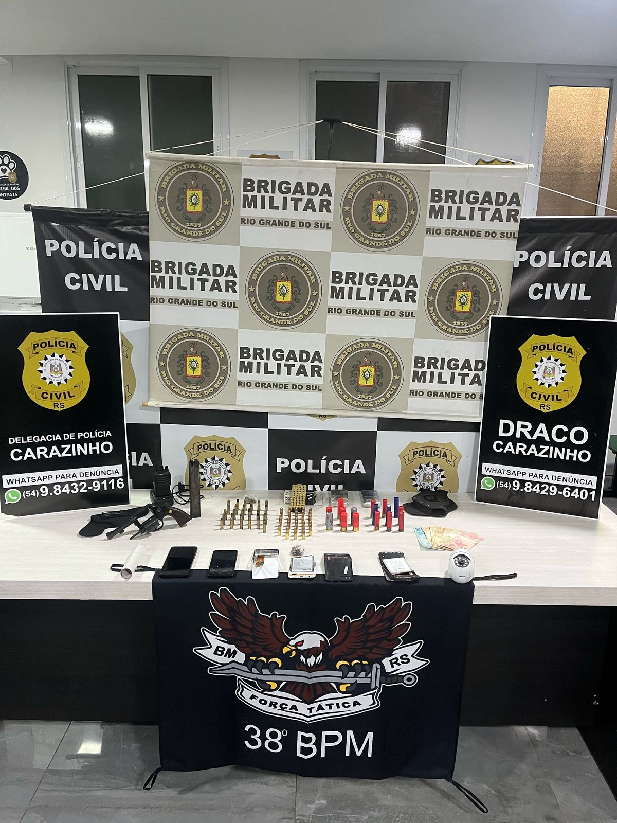 Operação conjunta da Polícia Civil e forças policiais prende integrantes de célula criminosa em Carazinho