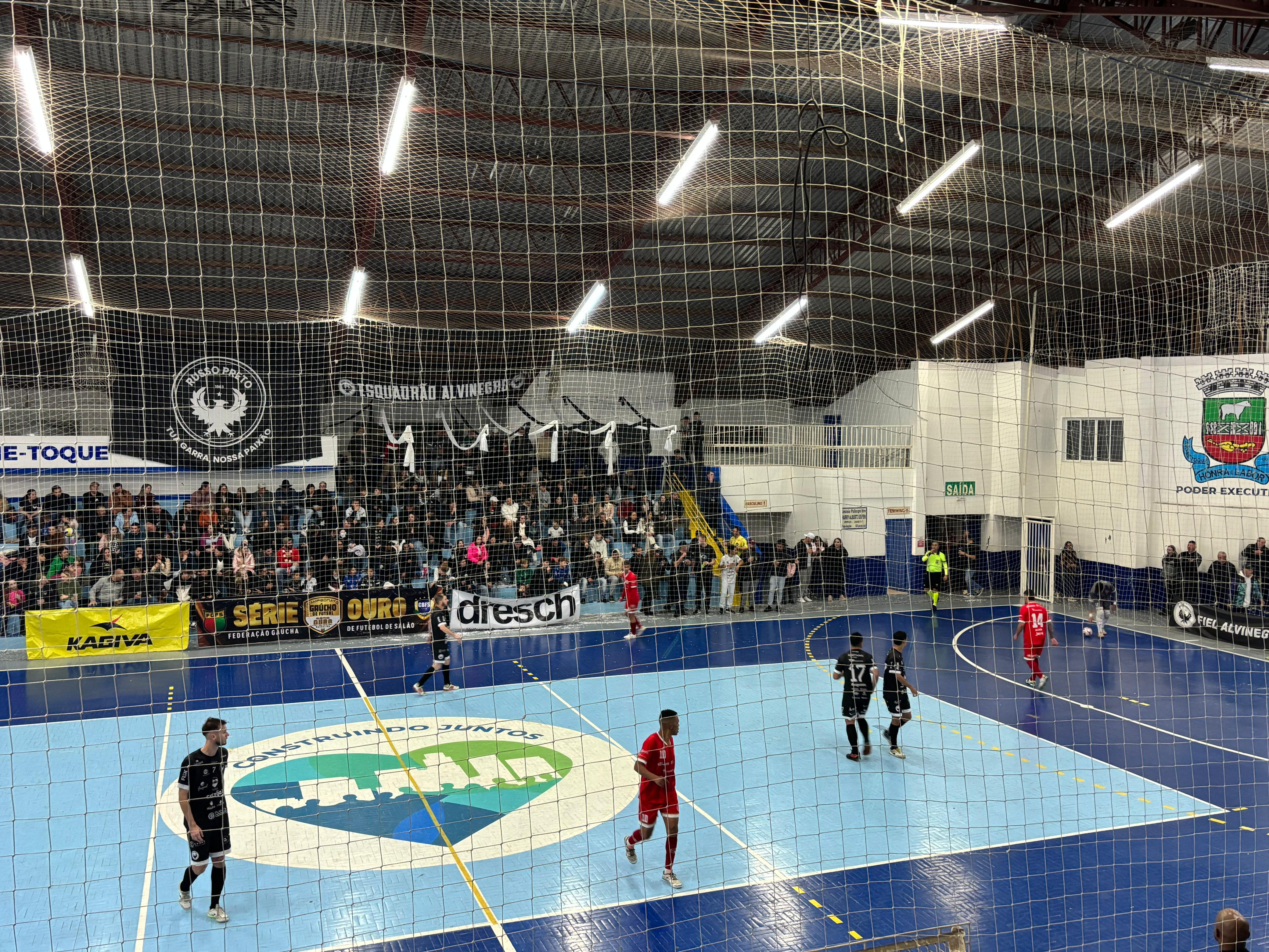 Em noite de clássico regional, Russo Preto é superado pela Sercesa em duelo equilibrado em Não-Me-Toque