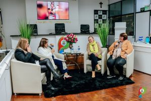 “Nós por Elas” emociona com histórias de superação em Não-Me-Toque