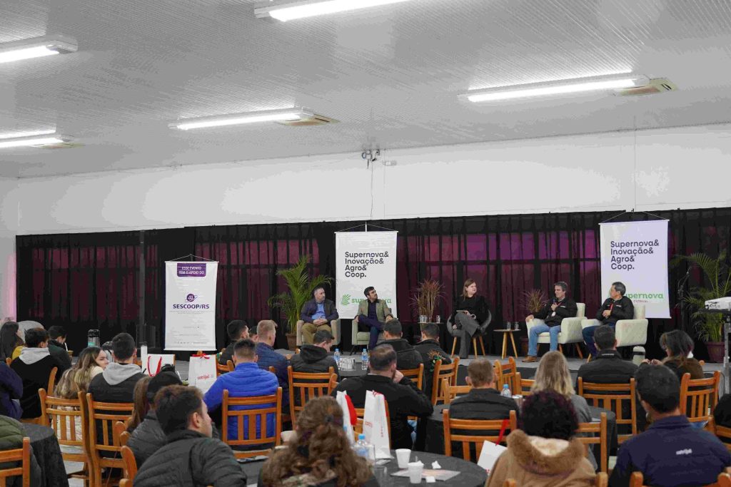 Cotrijal realiza aula inaugural do programa Supernova 2025, com destaque para a força do cooperativismo