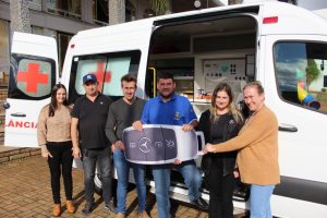 O Município de Colorado acaba de adquirir uma ambulância SEMI-UTI
