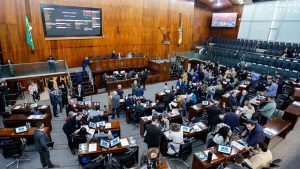 Reajuste de 8% no salário mínimo regional no RS é aprovado na Assembleia Legislativa