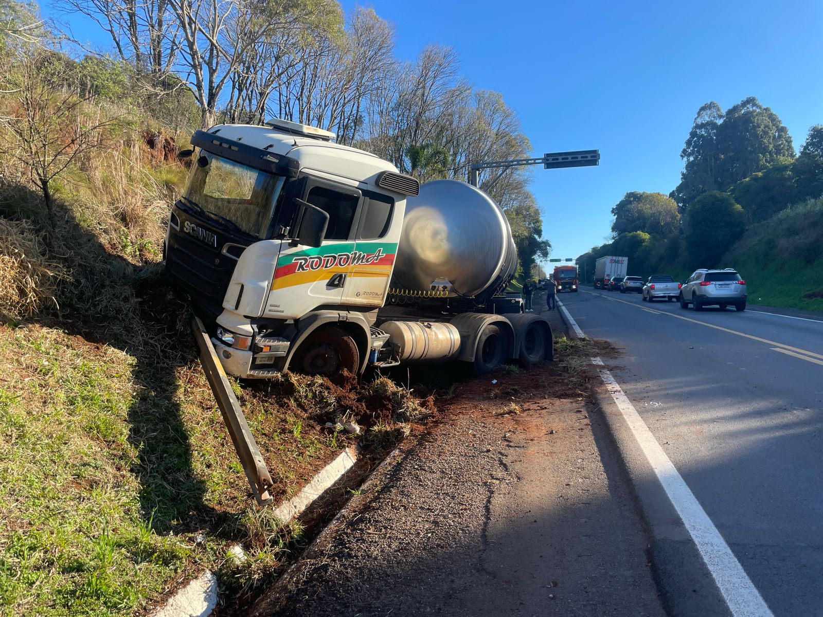 Acidente na BR-285 deixa feridos entre Carazinho e Passo Fundo