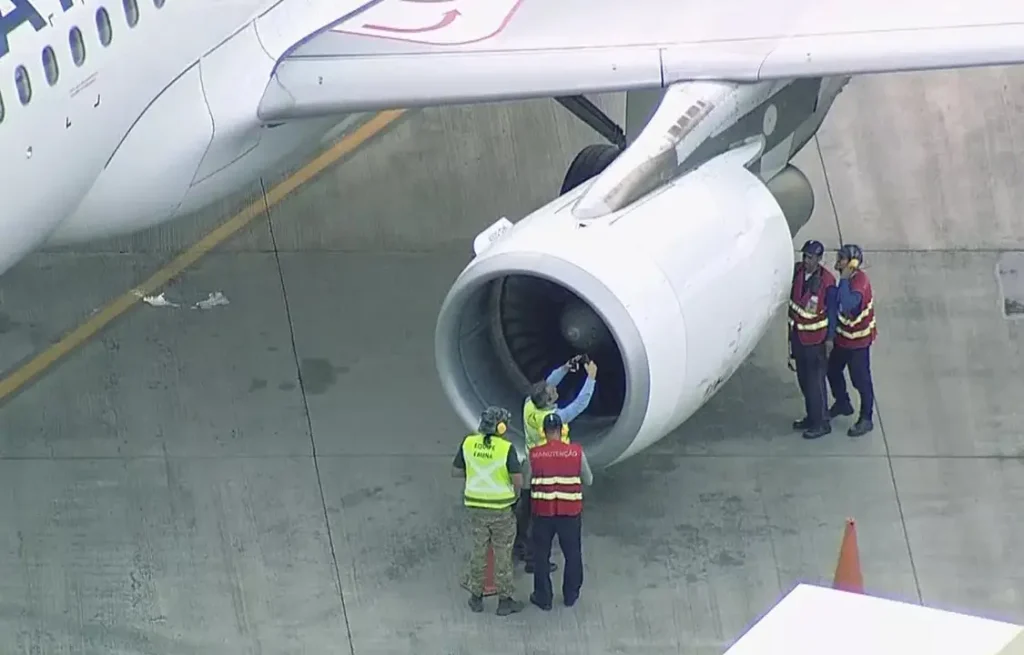 Aeroporto na Itália suspende voos após homem ser sugado por motor de avião