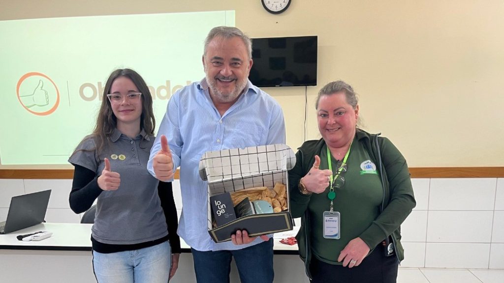 Alunos da Escola Cívica de Não-Me-Toque participaram de um bate-papo especial com o vice-prefeito Gilson Trennepohl