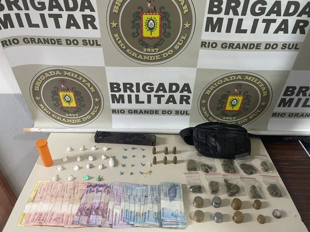 Brigada Militar prende homem por tráfico de drogas e porte ilegal de munições em Carazinho