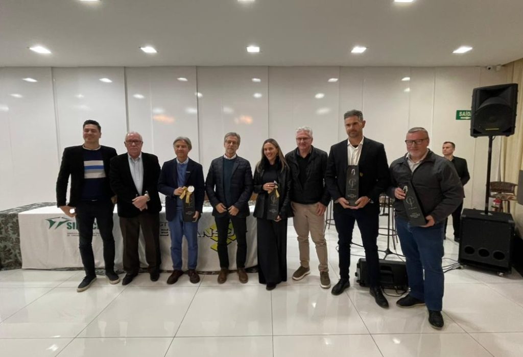 FETRANSUL e SINDICAR promovem diálogo sobre o futuro do TRC Gaúcho em Carazinho