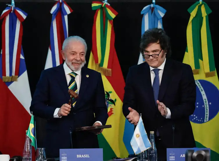 Brasil assume presidência do Mercosul durante cúpula do bloco na Argentina