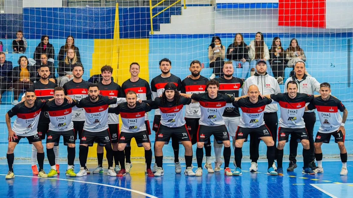 Markoff joga Copa Regional de Futsal em Não-Me-Toque